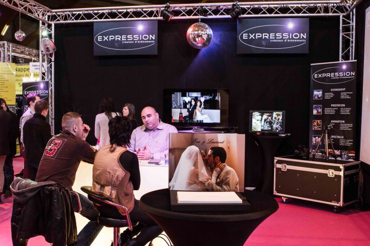 Stand de l'agence EXPRESSION au salon du mariage de Colmar.