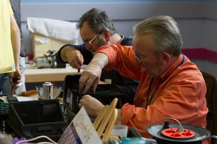 Les réparateurs en action !